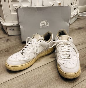 yellowed_shoes