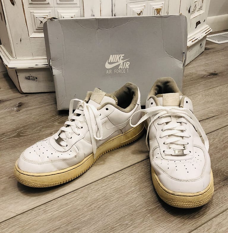 yellowed_shoes